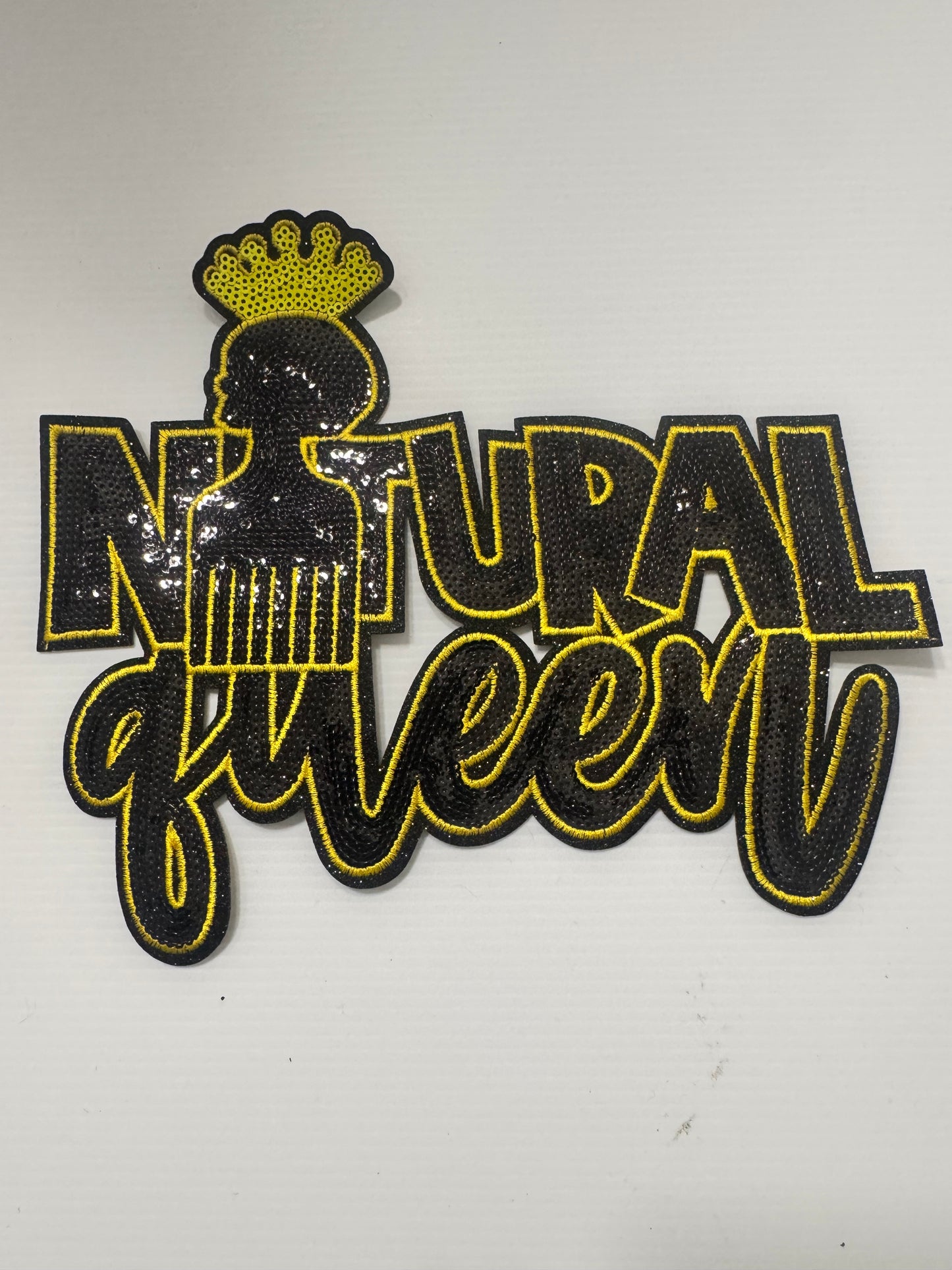 NATURAL QUEEN BLK/YELLOW SEQUIN PATCH