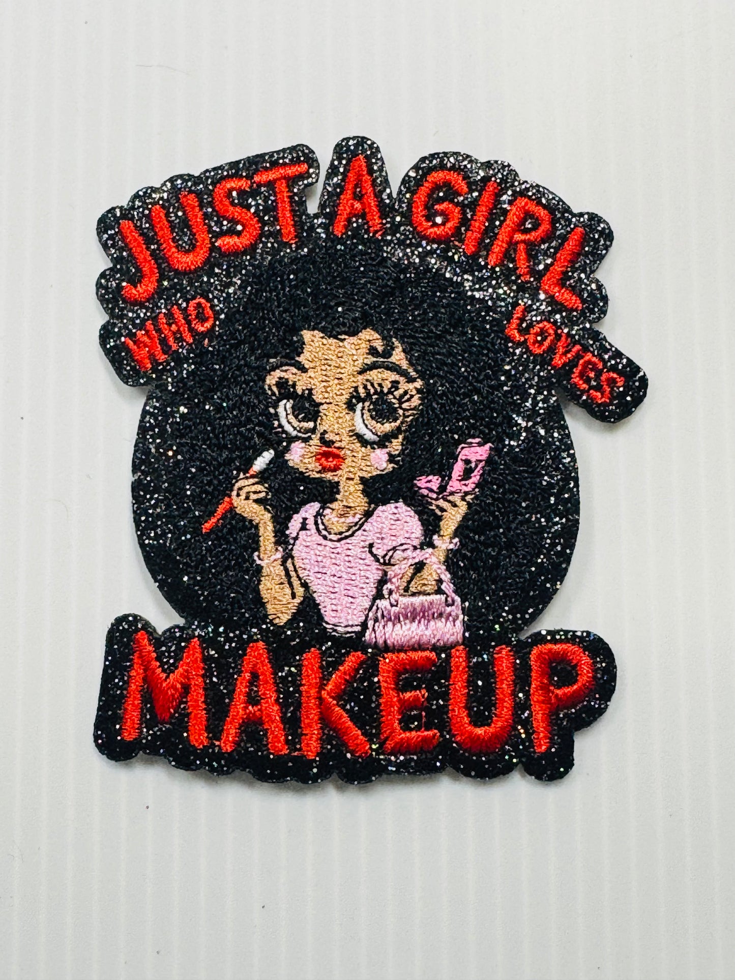 JUST A GIRL WHO LOVES MAKEUP