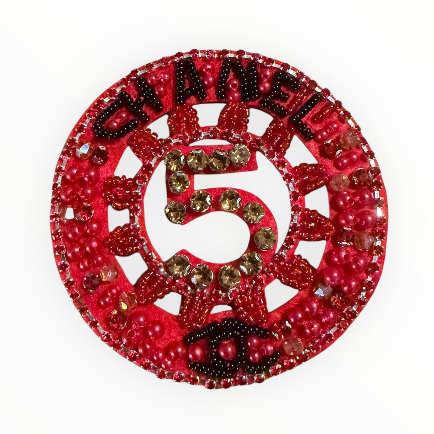 CC 5 inspired beaded patch – red