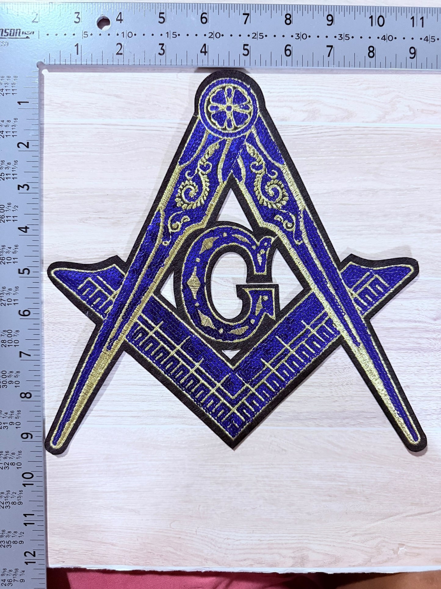 Freemason square and compass sequin patch – gold