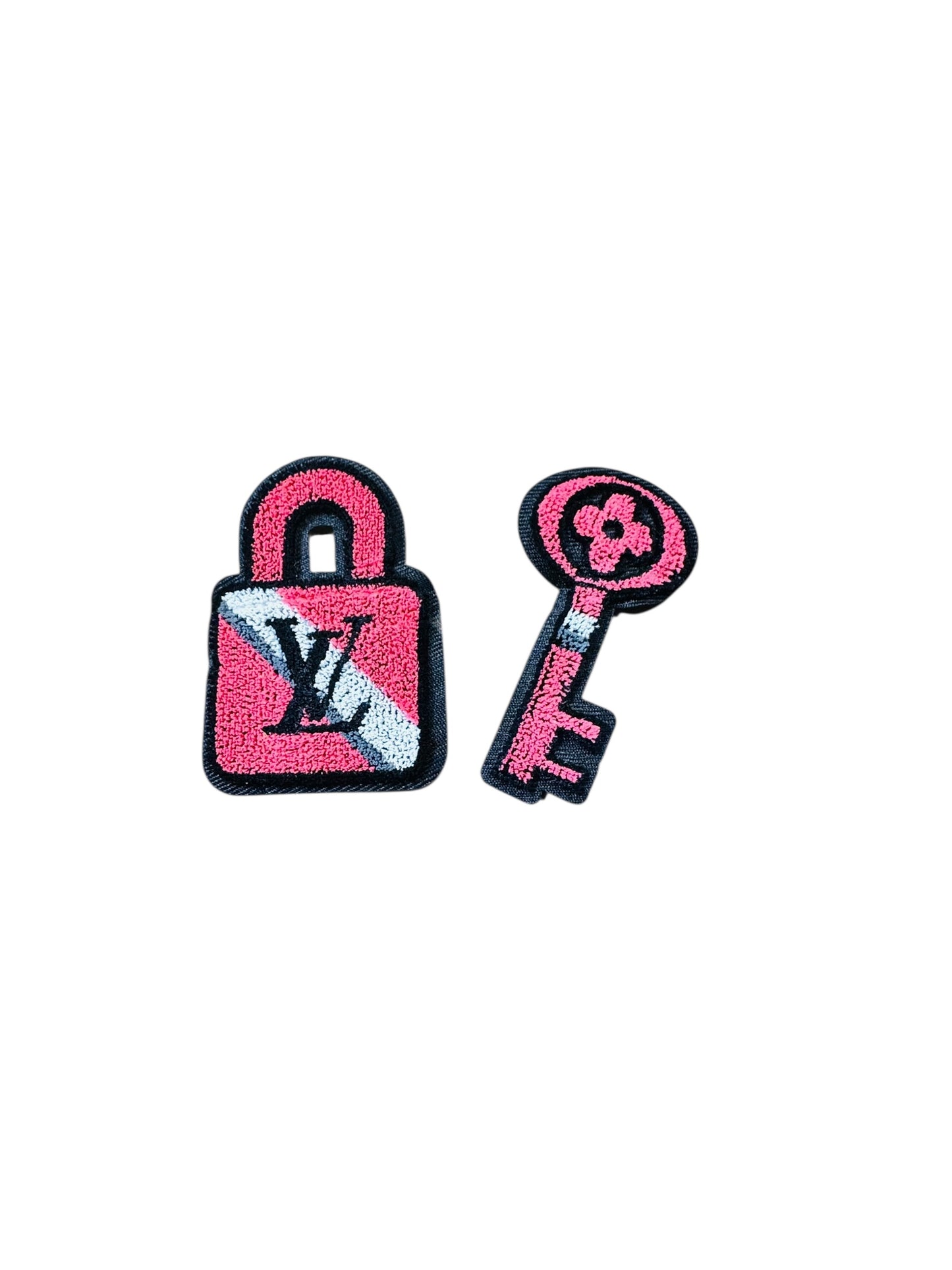 LV-INSPIRED PINK LOCK/KEY SET