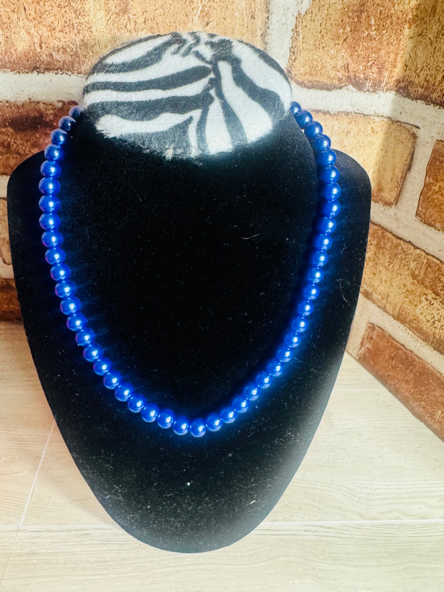 PEARL NECKLACE BLUE