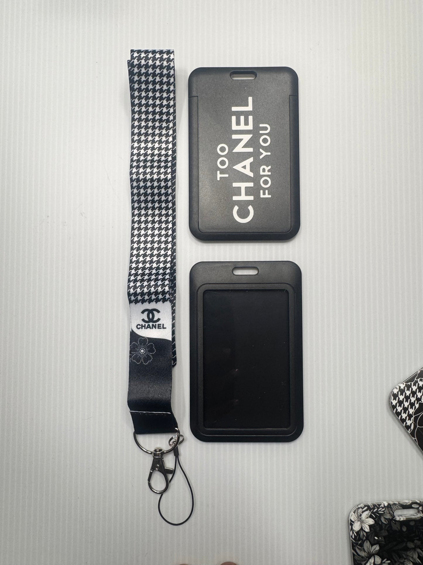 CC 2PC CHECKERED BLK/WHITE LANYARD