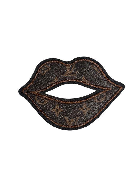 LV-INSPIRED BROWN FAUX LEATHER LIPS