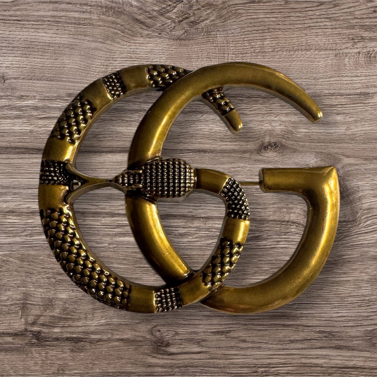 Antique Gold Snake Double-G Brooch – Designer-Inspired Statement Pin