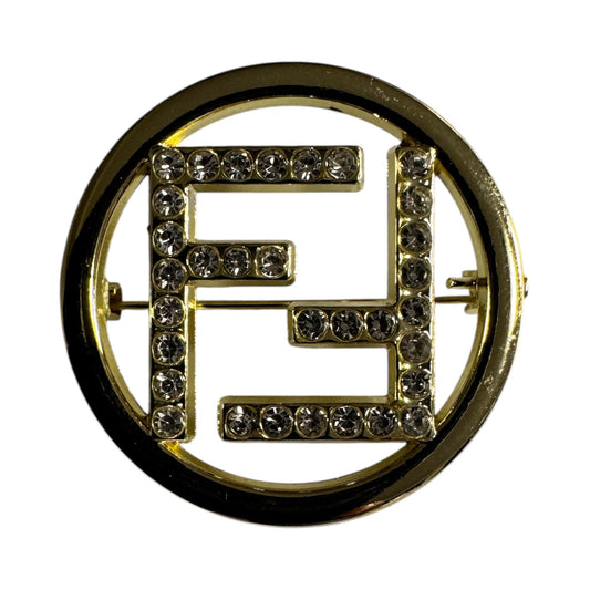 Gold Crystal “F” Circle Brooch – Designer-Inspired Luxury Rhinestone Pin